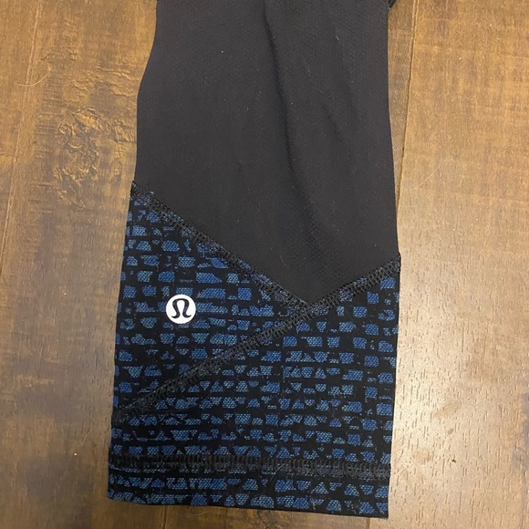 Lululemon Free Runner crop leggings - Picture 9 of 12